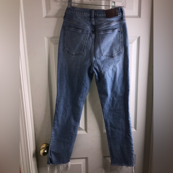 Madewell The Perfect Vintage Distressed Jeans - Picture 5 of 7